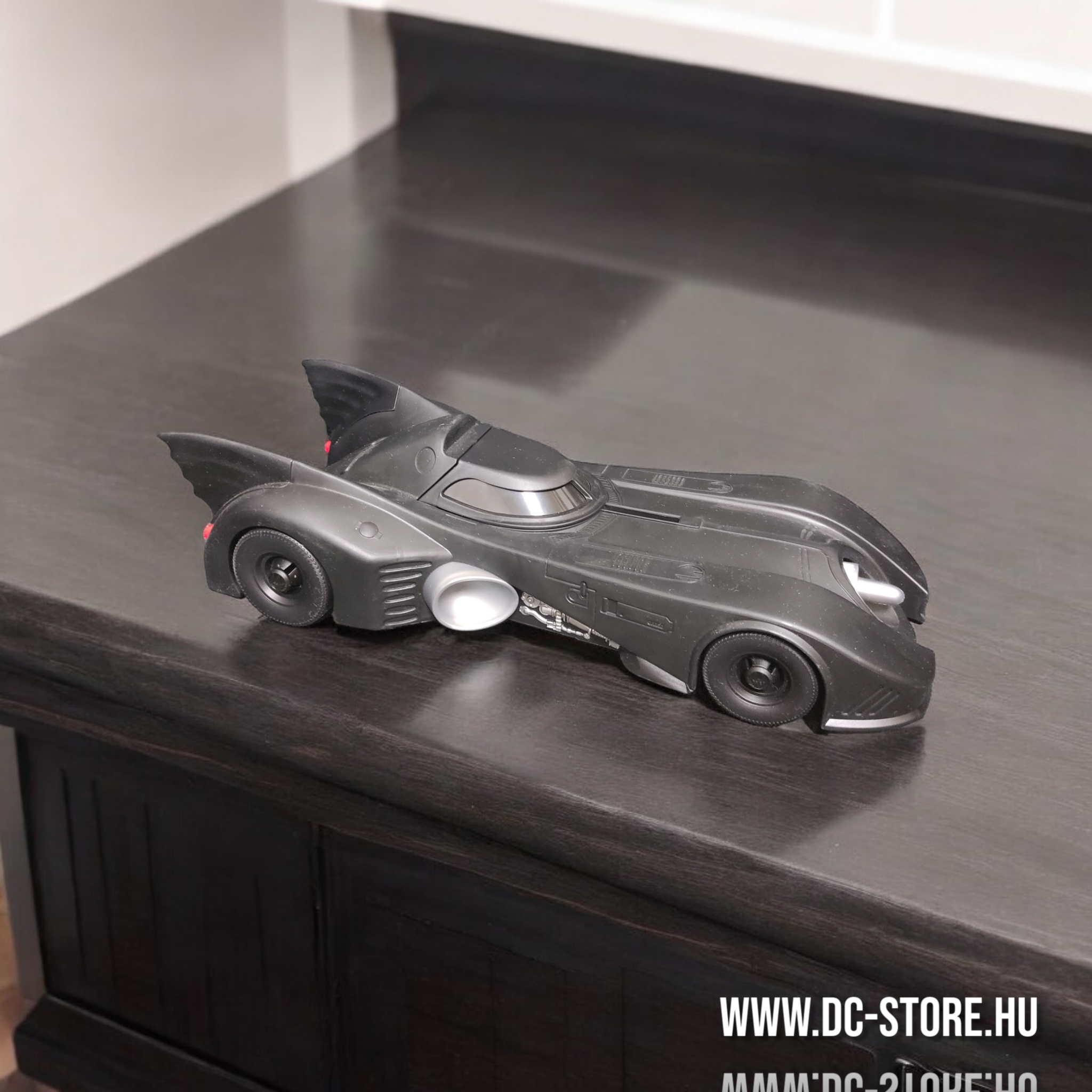 The Flash Movie: Batmobile & Batman