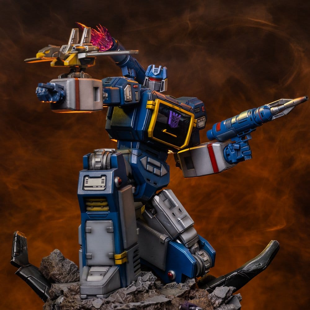 Transformers: Demi Scale Soundwave Szobor